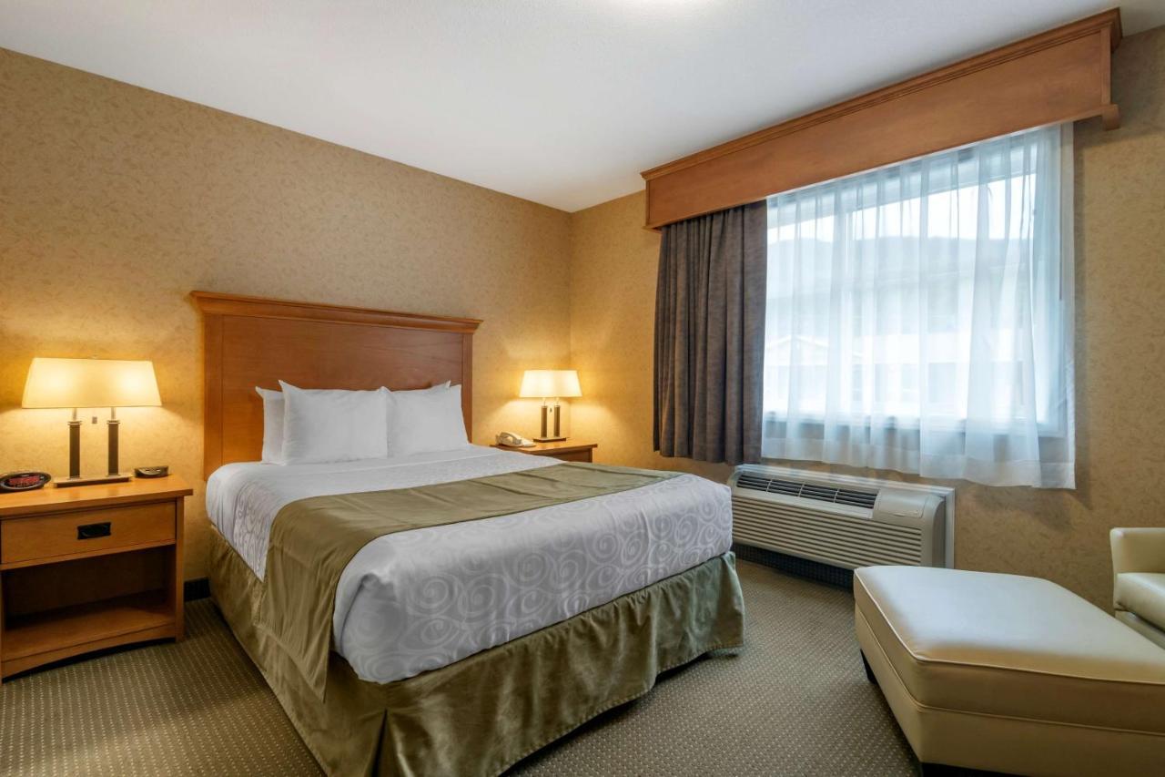 Best Western Sicamous Inn Zewnętrze zdjęcie